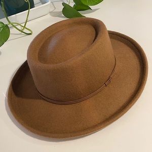 🤎 *NEW* Brown Wool Hat